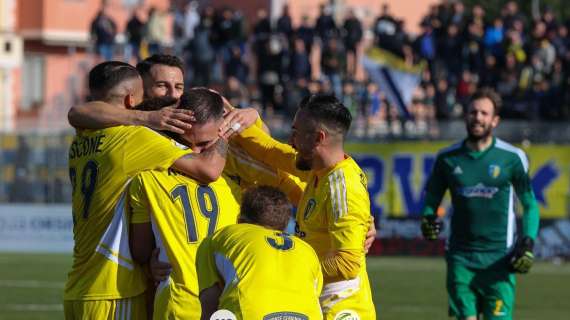 Il Cerignola vince ancora: Viterbese battuta 2-0 al "Monterisi"