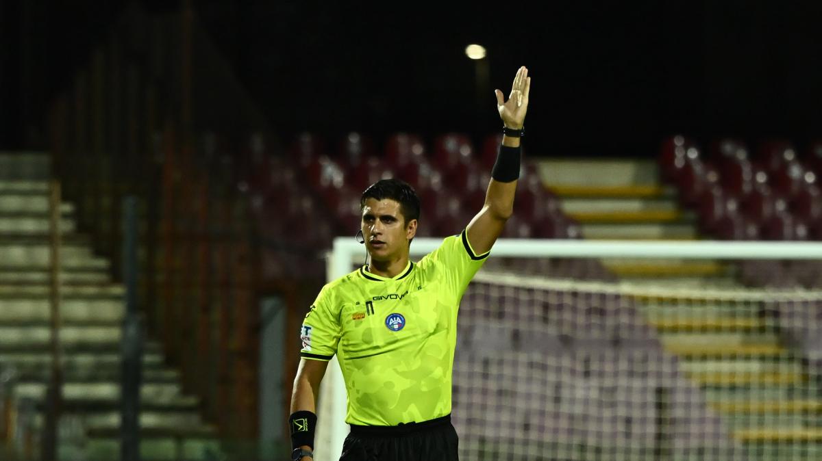Casertana-Salernitana, arbitra un fischietto di Terni. Ecco la designazione completa 