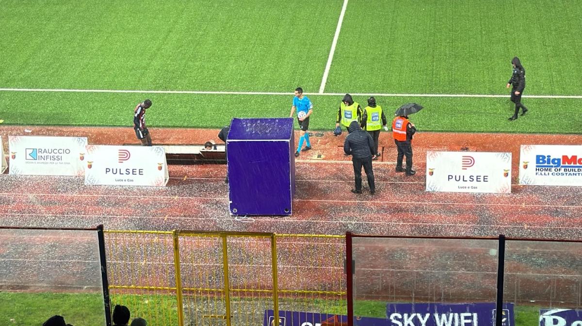 DIRETTA / Casertana-Sorrento 1-0, gara sospesa