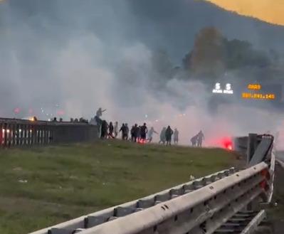 SCONTRI ULTRAS. Tensione in autostrada per i tifosi della Casertana 