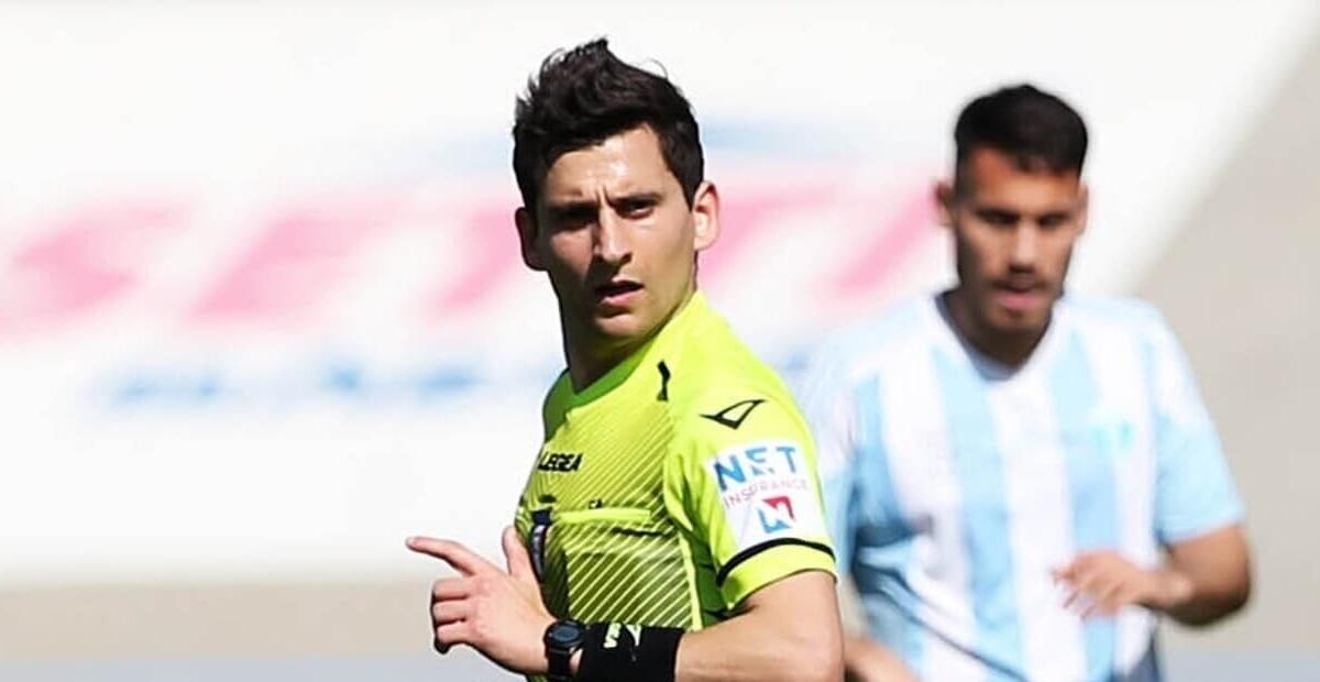 Salernitana-Casertana arbitra un fischietto toscano. C'è il precedente coi falchetti