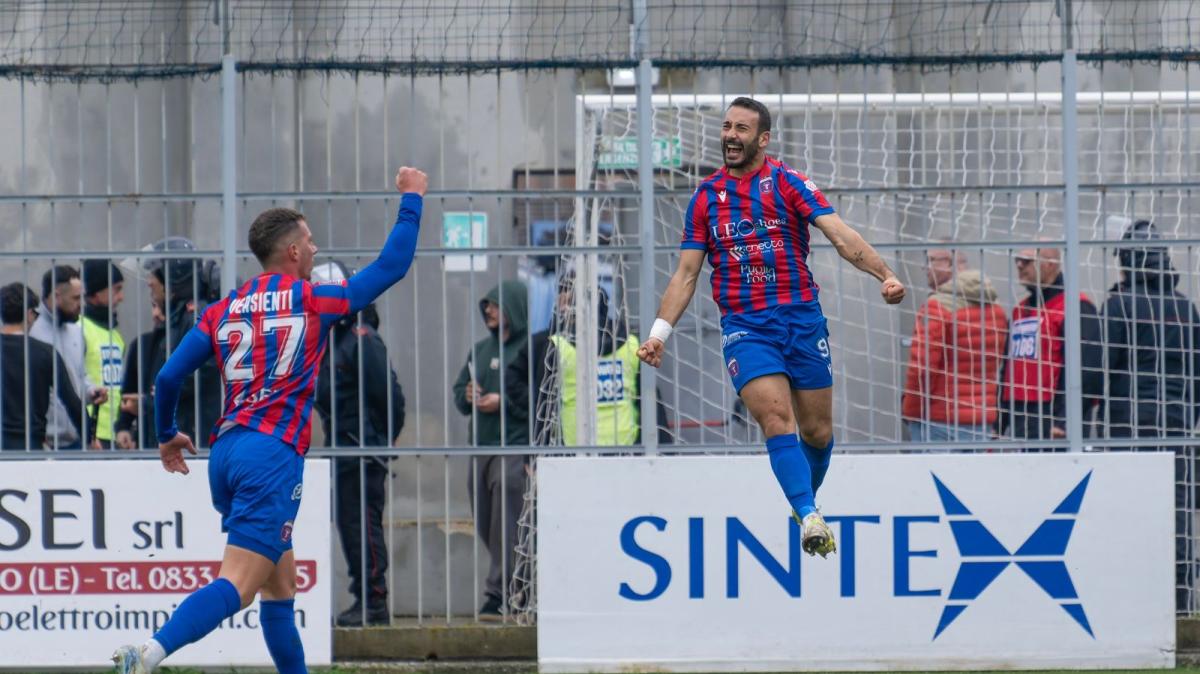 Beffa in zona Cesarini per la Casertana che si arrende a Casarano e all’arbitro. Rileggi la nostra diretta testuale