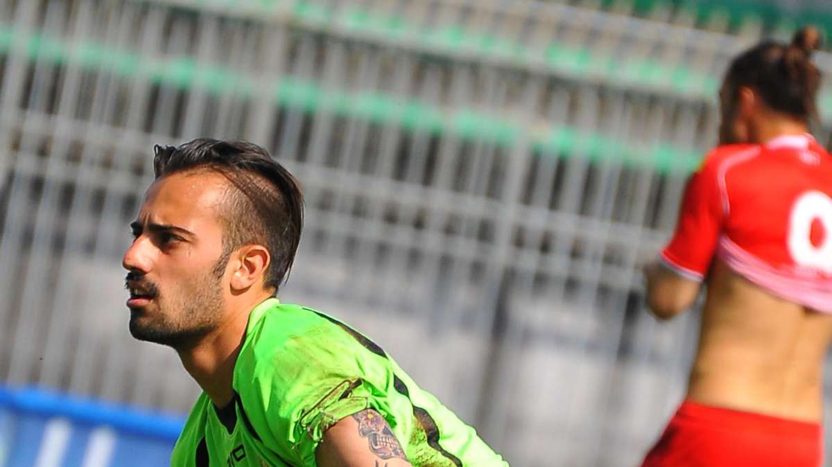 Lutto nel mondo del calcio: muore il portiere casertano Daniel Leone