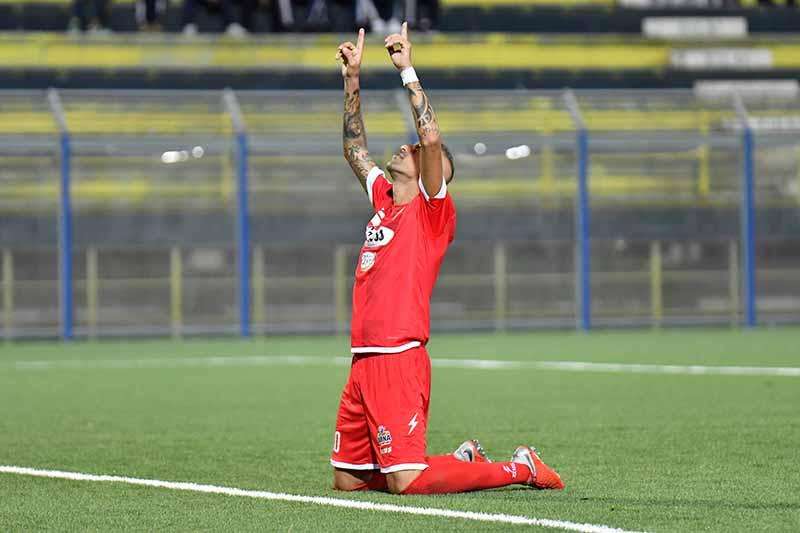 Capuano :"Abbiamo fatto una buona prestazione". Di Costanzo:" Questa vittoria alza il morale della squadra".