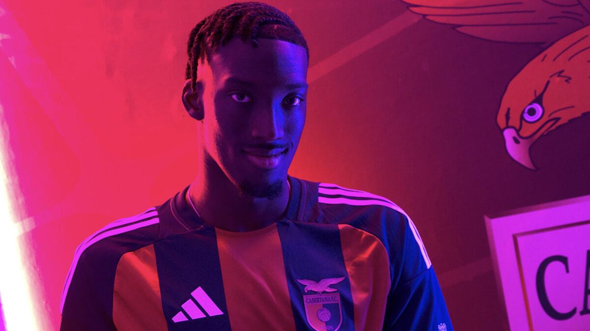 Casertana, continuano gli appuntamenti allo Store. Domani due rossoblù pronti per foto e autografi 