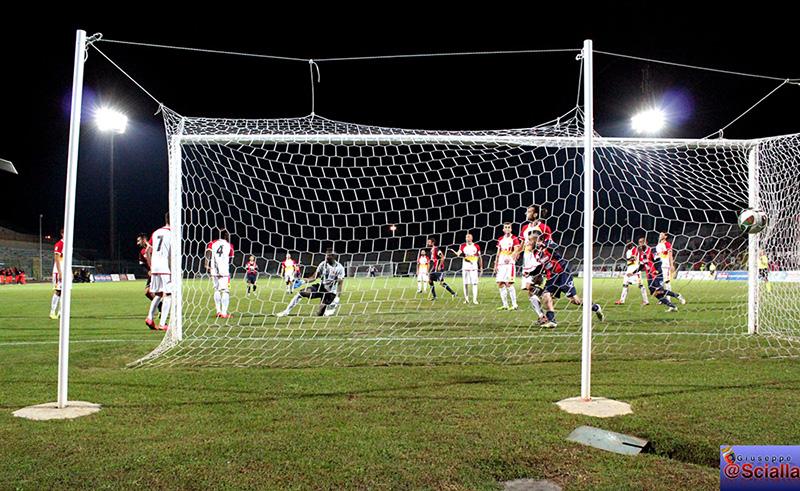 Casertana-Benevento, la vittoria manca da dieci anni. I precedenti al Pinto