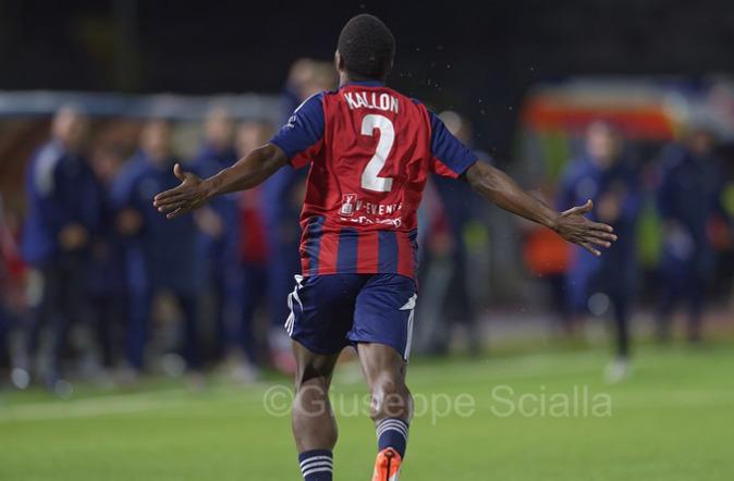 Dalla denuncia all’archiviazione: si chiude senza sanzioni il caso Kallon-Crotone