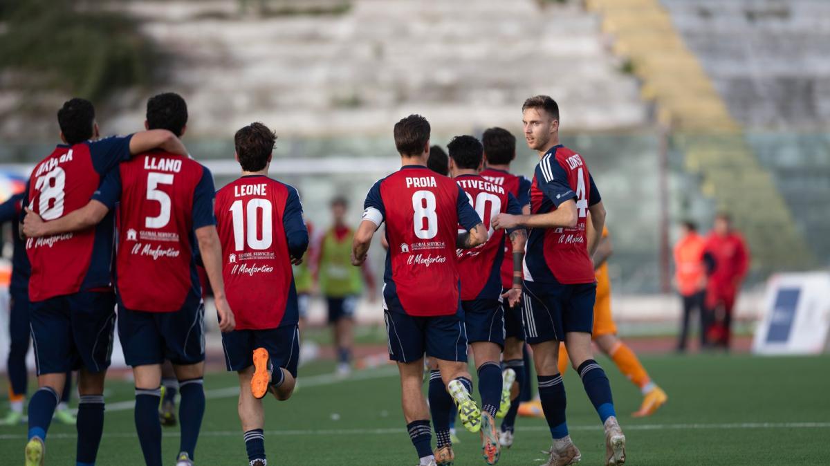 Esultanza rossobl&ugrave; 