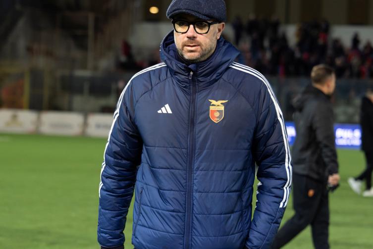 Casertana, Degli Esposti: "In settimana arriverà un centrocampista"