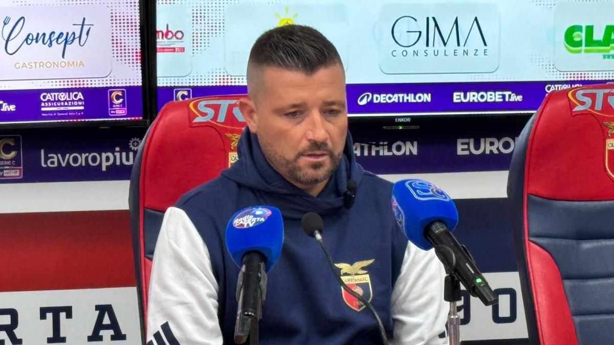 Casertana, mister Coppitelli: “Serve equilibrio, ma la squadra sta crescendo. Contro il Picerno vogliamo reagire”