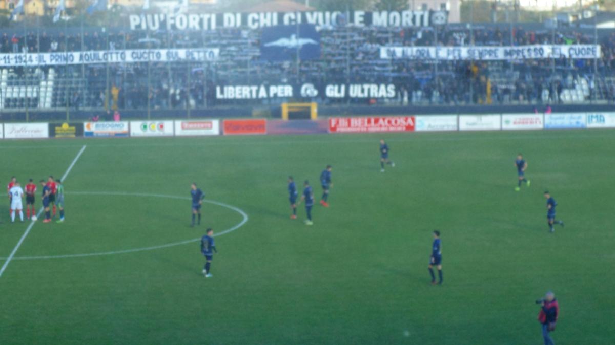 I precedenti tra Cavese e Casarano: l'ultima volta terminò con un secco 3-0 per i metelliani