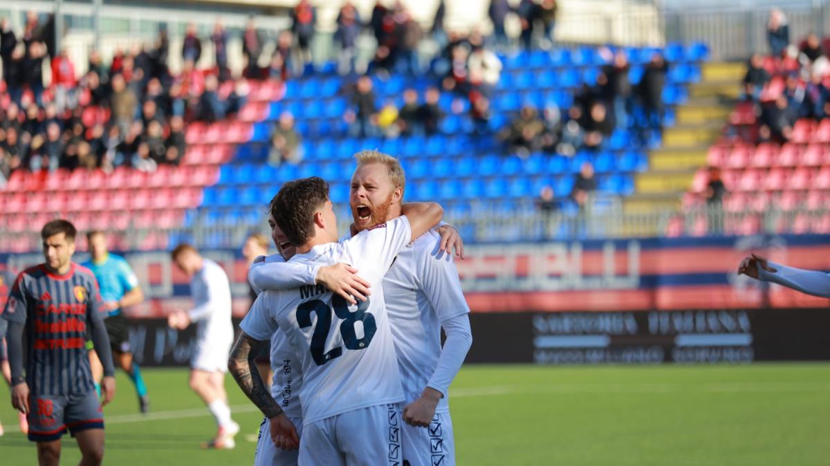 Le pagelle degli aquilotti: funziona l'intesa Fusco-Gudjohnsen, Diarrassouba soffre