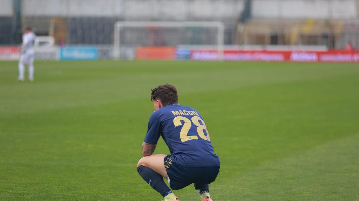 Le pagelle degli aquilotti: il centrocampo non gira. Macchi, urlo strozzato in gola