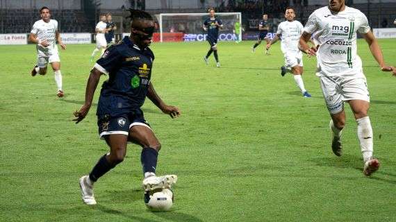 Reggina e Sarnese interessate a Diarrassouba, esterno della Cavese