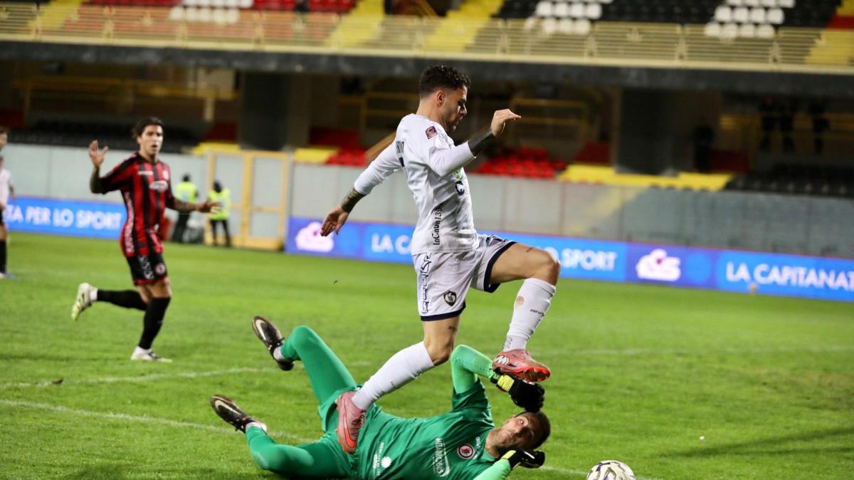 Foggia e Cavese non si fanno male. Un punto a testa nel deserto dello Zaccheria