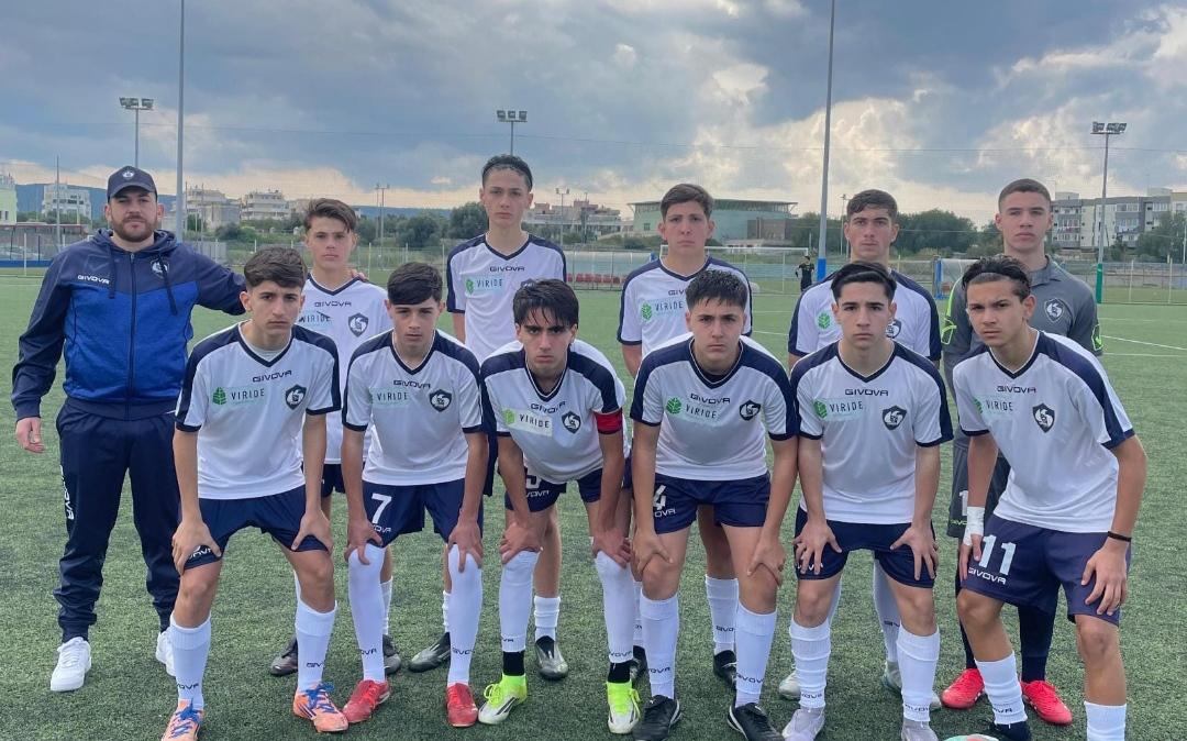 In foto la Cavese U15