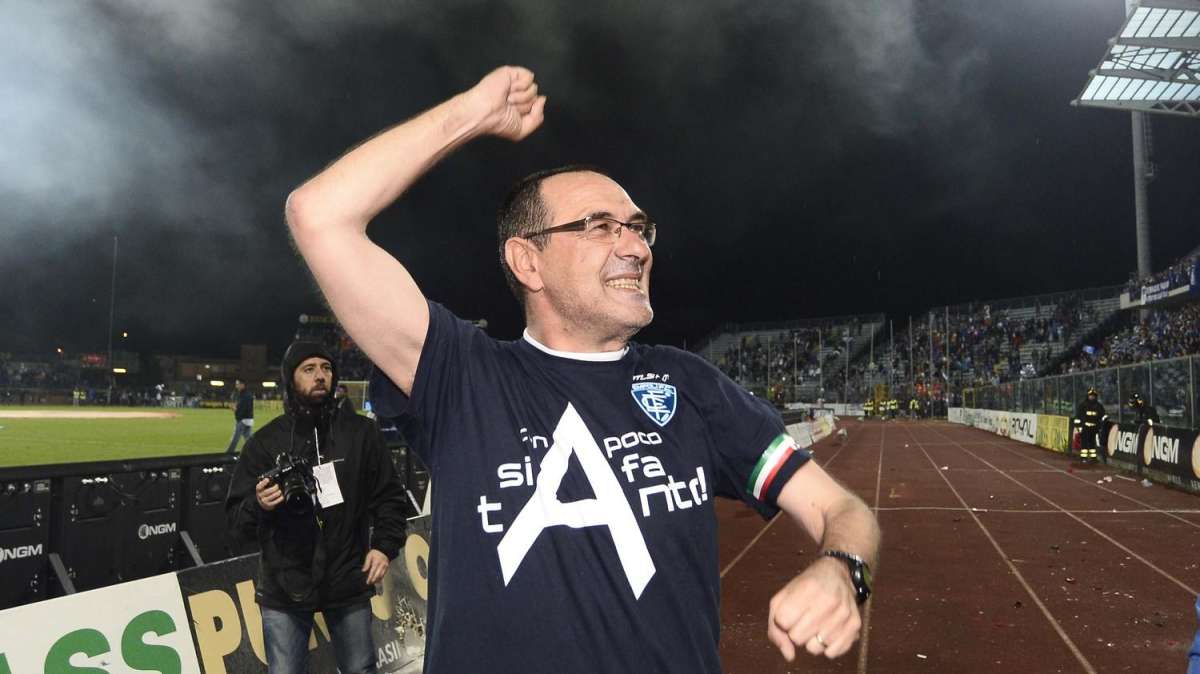 Sarri: “Non ho mai visto nessuno salvarsi o retrocedere alla terza giornata”