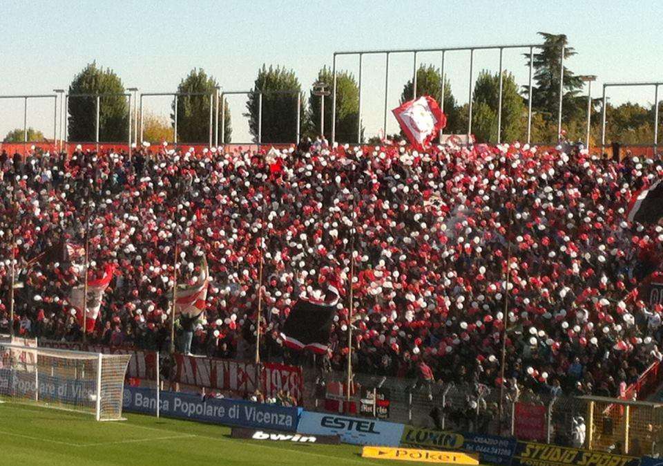 IL GIORNALE DI VICENZA - Aggressione di alcuni ultras vicentini a tifosi romagnoli
