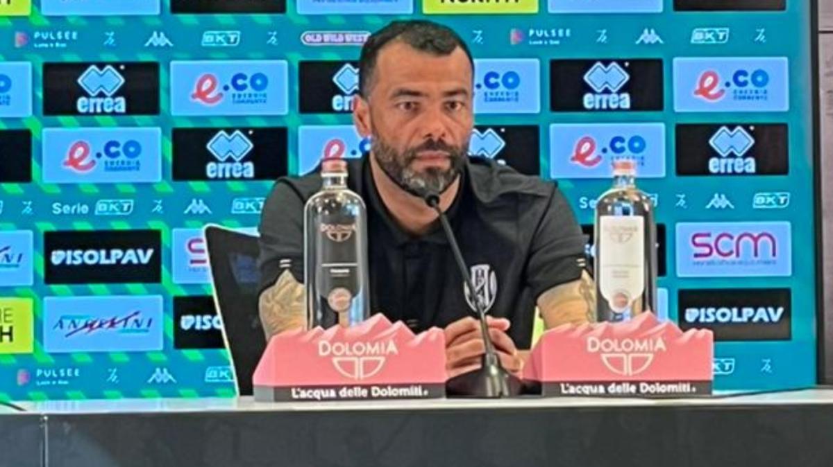 Cole verso Castellammare: “La squadra sta migliorando tanto, no alibi sui gol subiti”