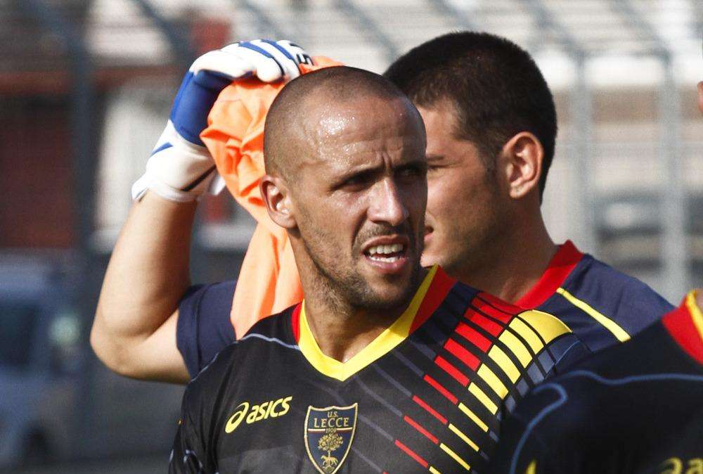D.t. Lecce: "Giacomazzi non si muove, ha chiesto di restare"