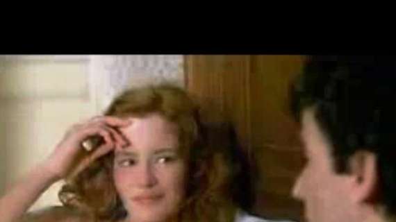 Fermo immagine tratto dal film "Scusate il ritardo", girato nei giorni di Napoli-Cesena 2-2 (1982)