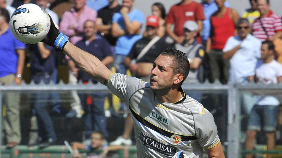 Interesse per il portiere Guarna