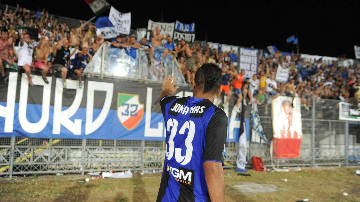Corsa a tre per Jonathas
