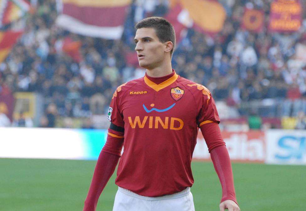 Anche Bari e Lecce su Andreolli