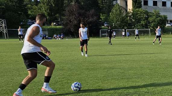 Un gol per tempo contro la Primavera. Primi minuti anche per Curto