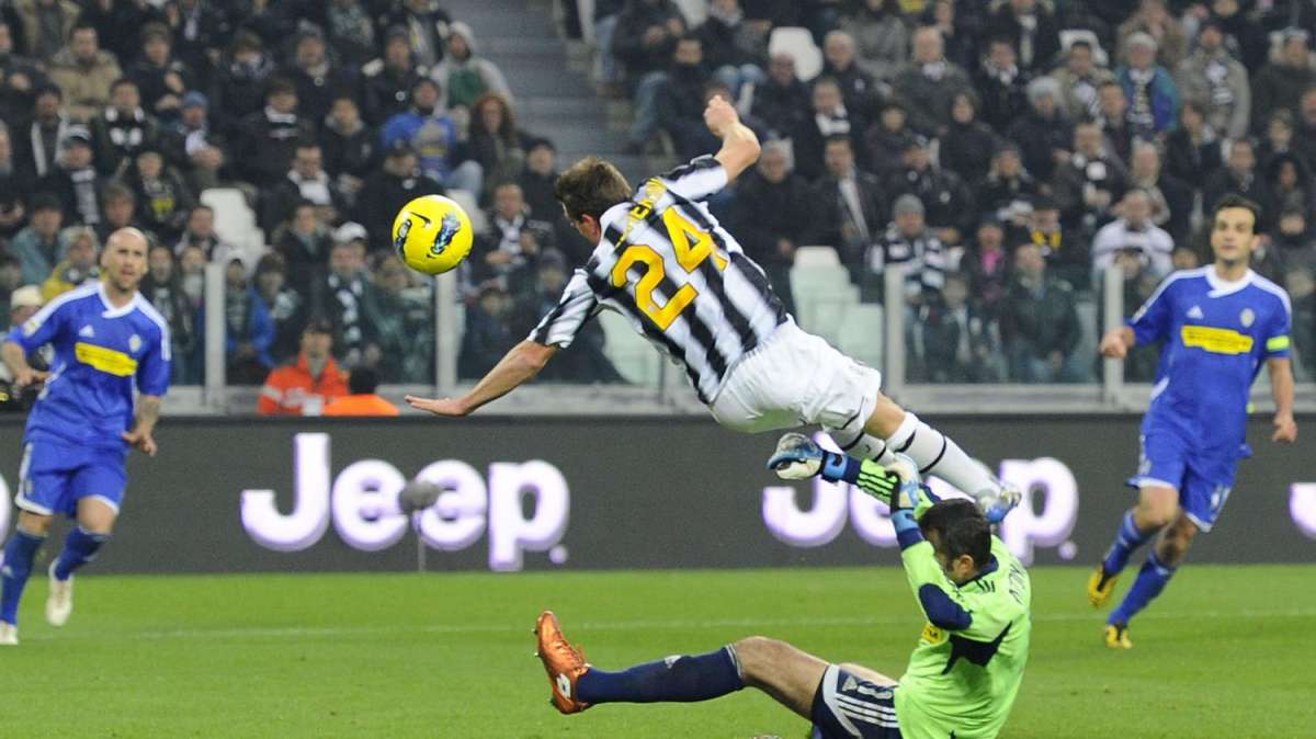 TUTTOSPORT. Molti dubbi su rigore e espulsione