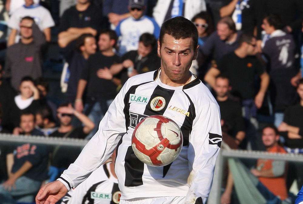 Un ginocchio argentino allontana Antenucci?