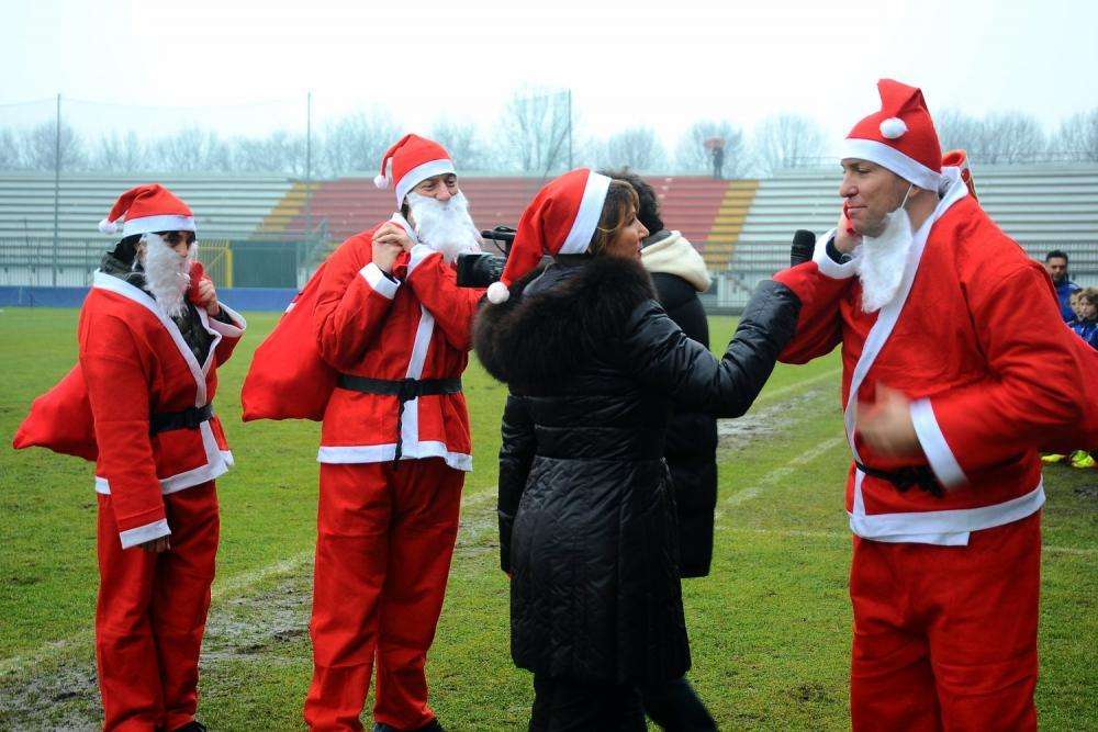 In campo durante le feste di Natale: cambia ancora il calendario