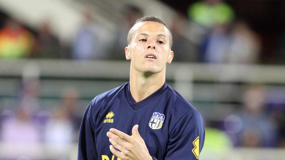 Il terzino potrebbe anche arrivare da Parma