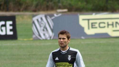 Mutu: "Potrei anche rimanere al Cesena"