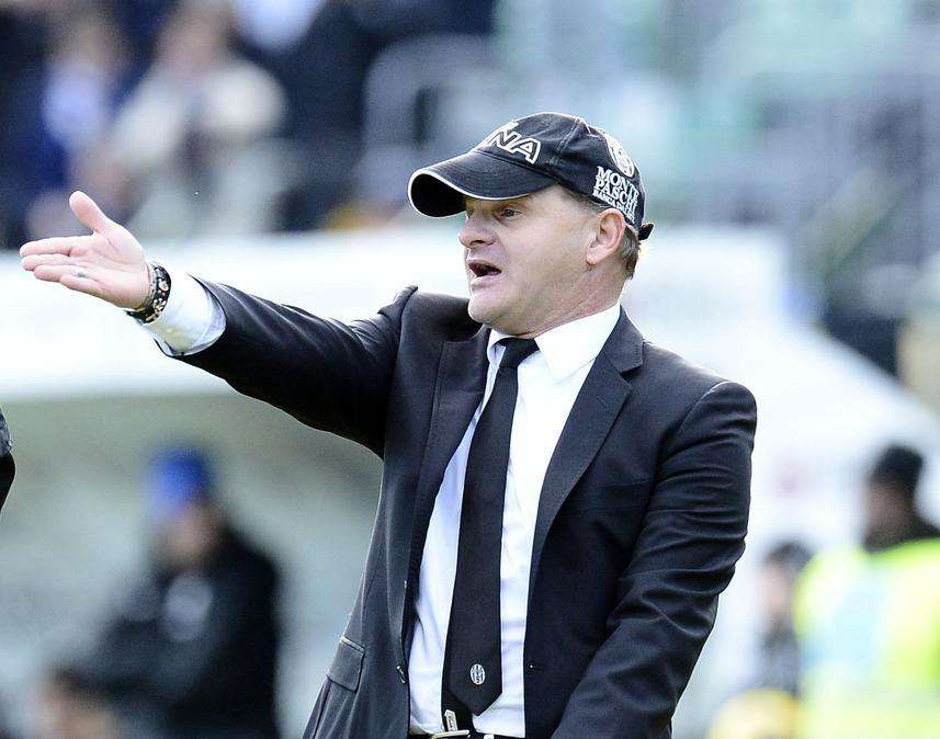 Iachini: “In dieci ho dovuto compattare la squadra”