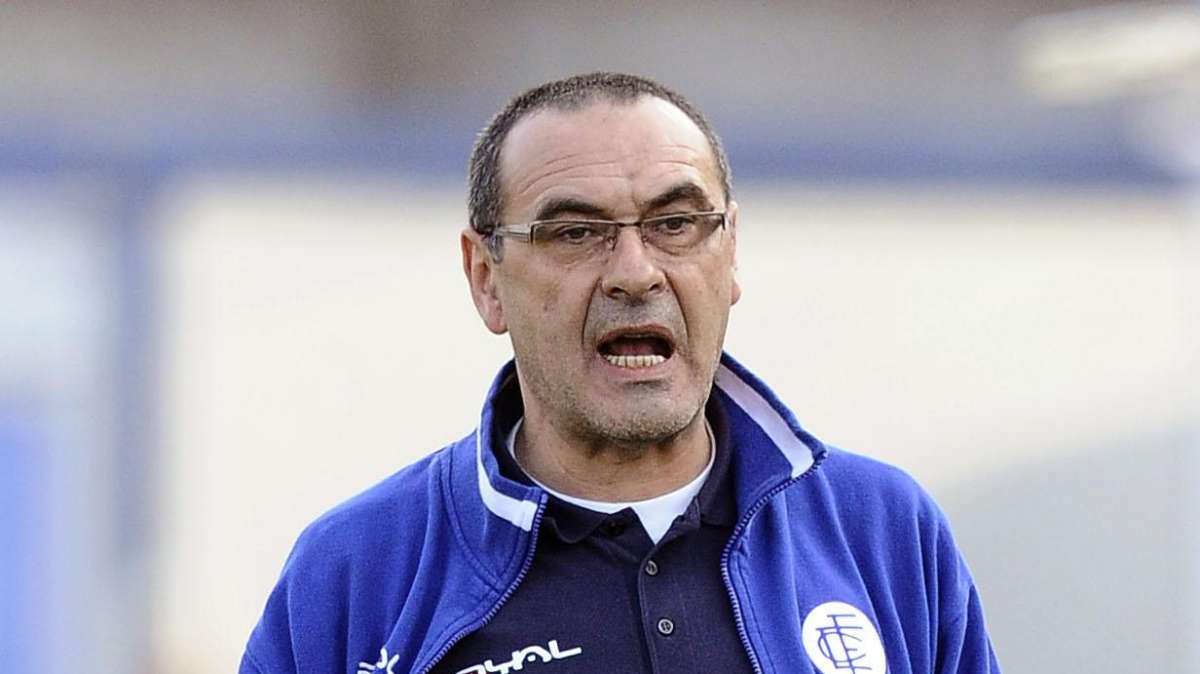 Sarri: “E pensare che l’arbitro mi sta anche simpatico…”