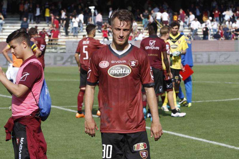 Se parte un attaccante, piace un gioiellino della Salernitana