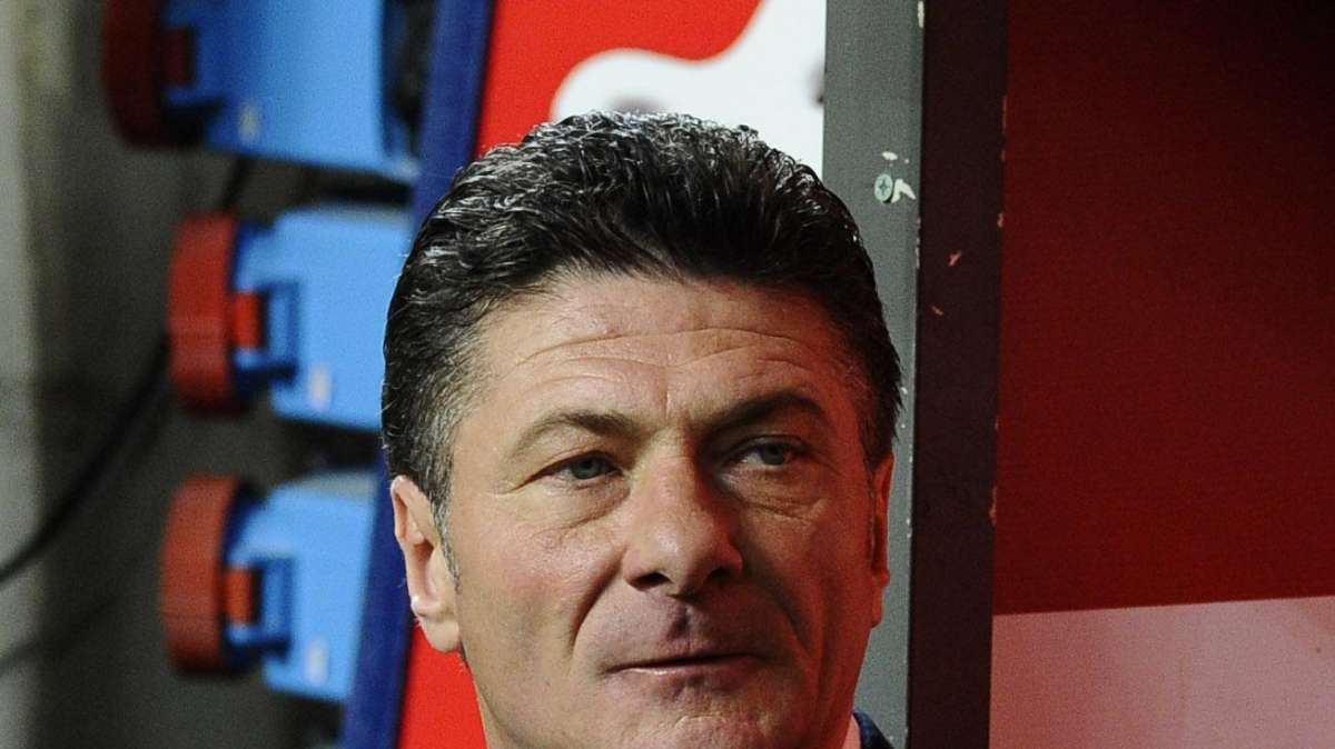 Mazzarri: “Da abolire la regola del rigore e espulsione”