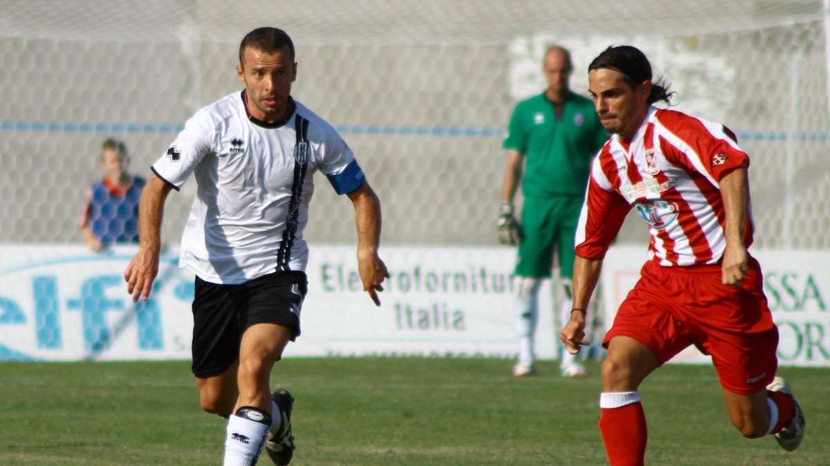 Pronto un 4-3-3 anti Latina