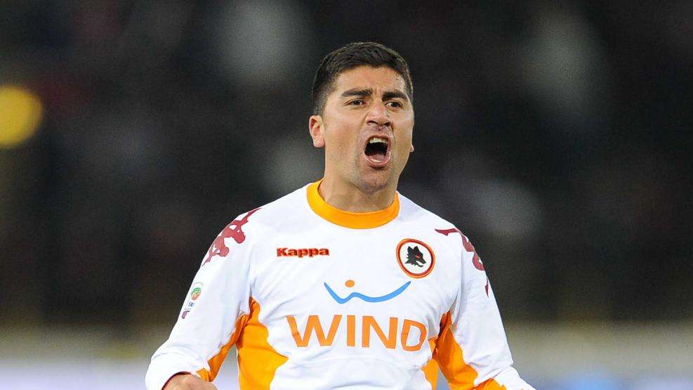 Roma, preoccupa il ginocchio di Pizarro