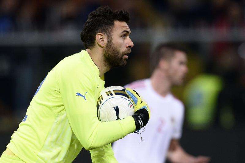 Sirigu, futuro in Viola