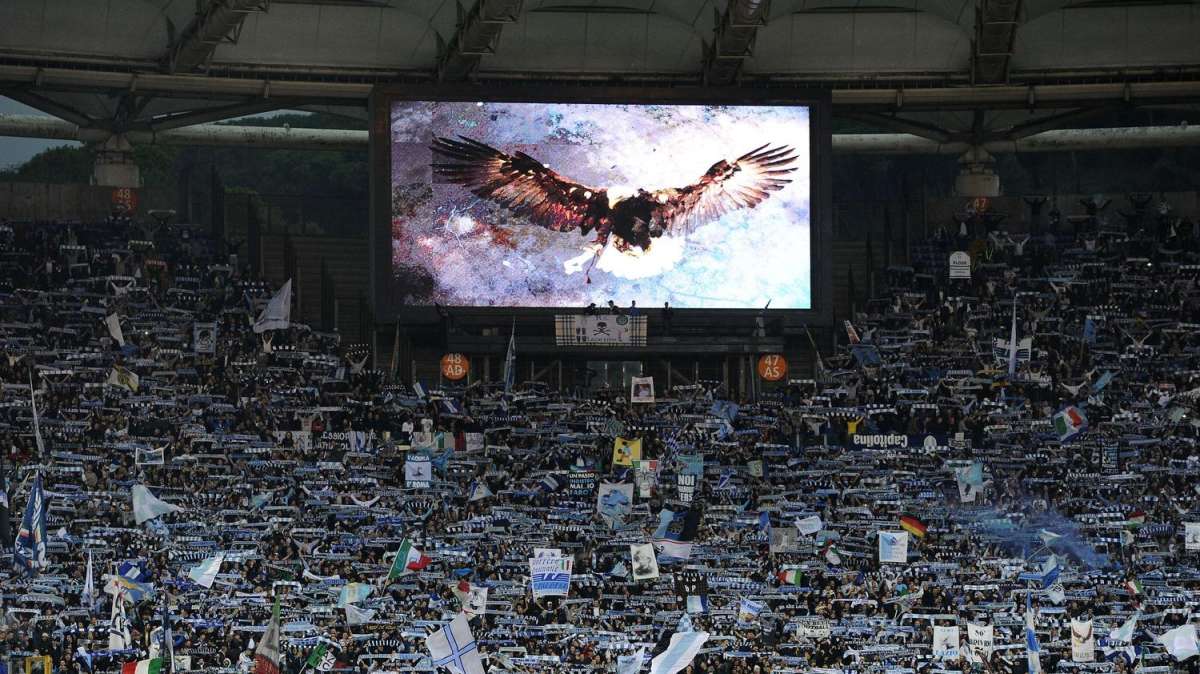 La Lazio sbatte contro Lloris, ma passa il turno