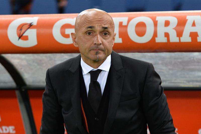 Roma, Spalletti si "coccola" Dzeko