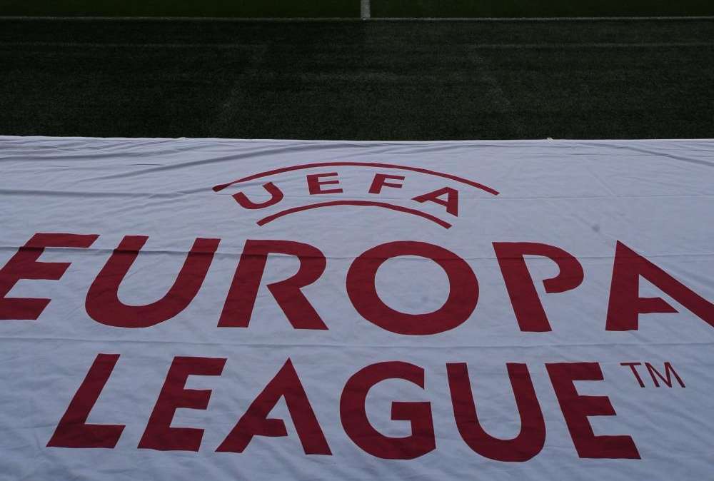 PSV, Pieters rinnova