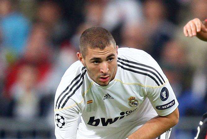 Real Madrid, 35 milioni dal City per Benzema