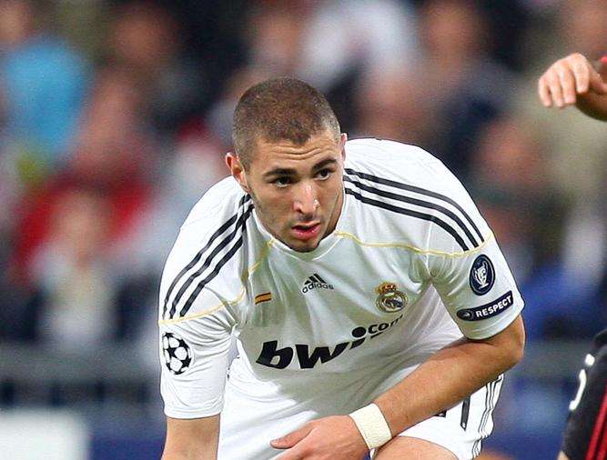Real Madrid, Benzema: "Non credo che il club voglia cedermi"