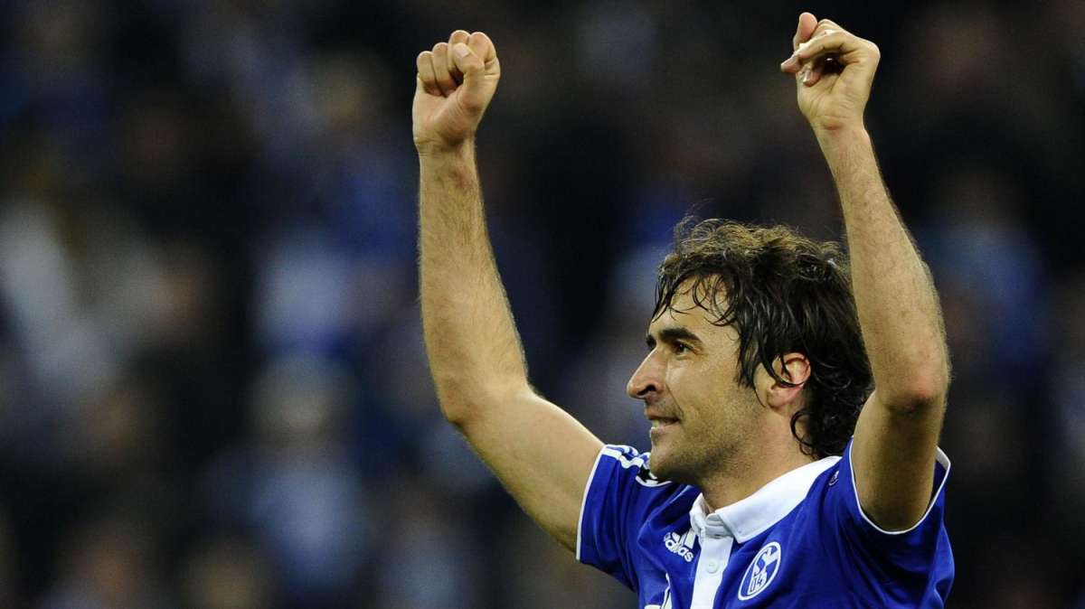 United, Van der Sar: "Occhio a Raul!"