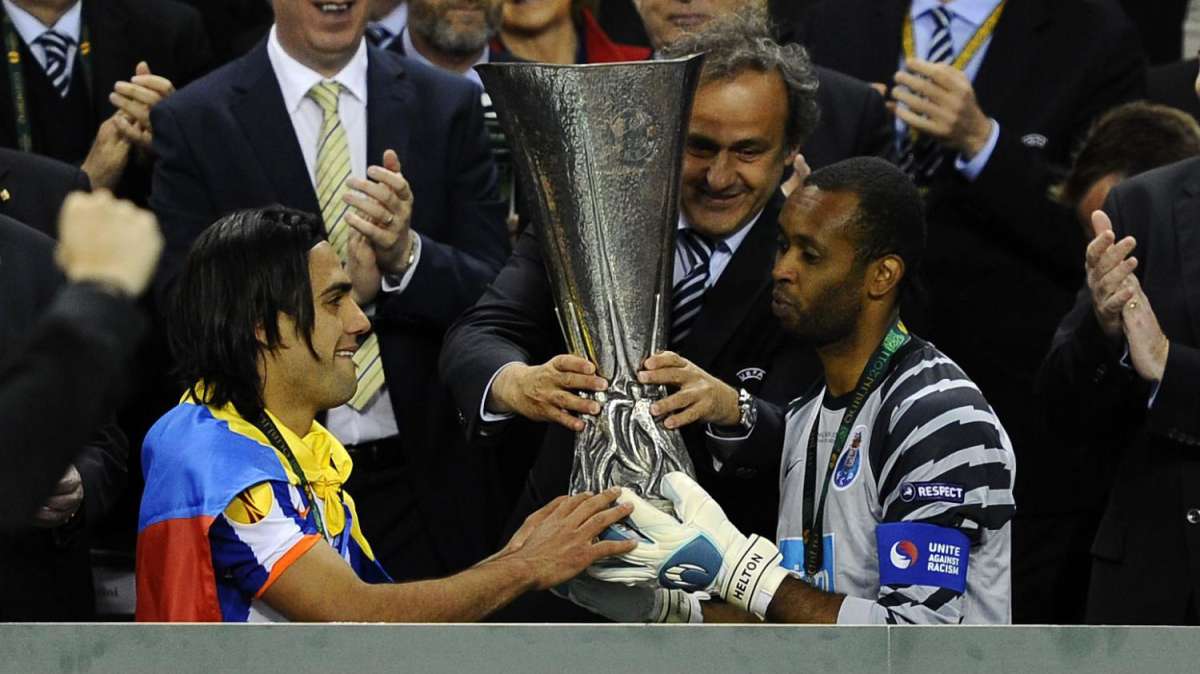 Porto, sirene inglesi per Falcao