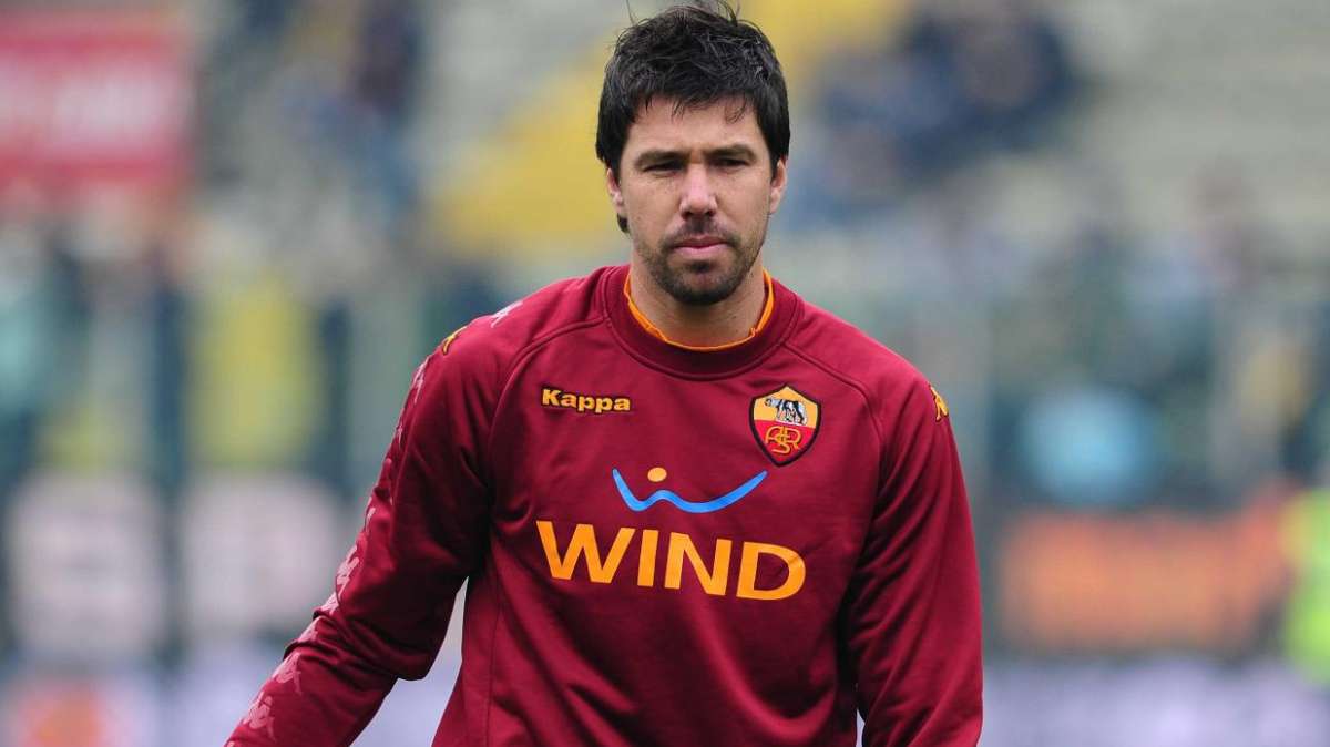 Roma, Doni non vuole partire
