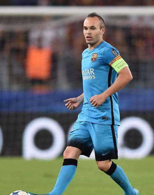 Barcellona, che proposta ad Iniesta: un rinnovo senza precedenti!